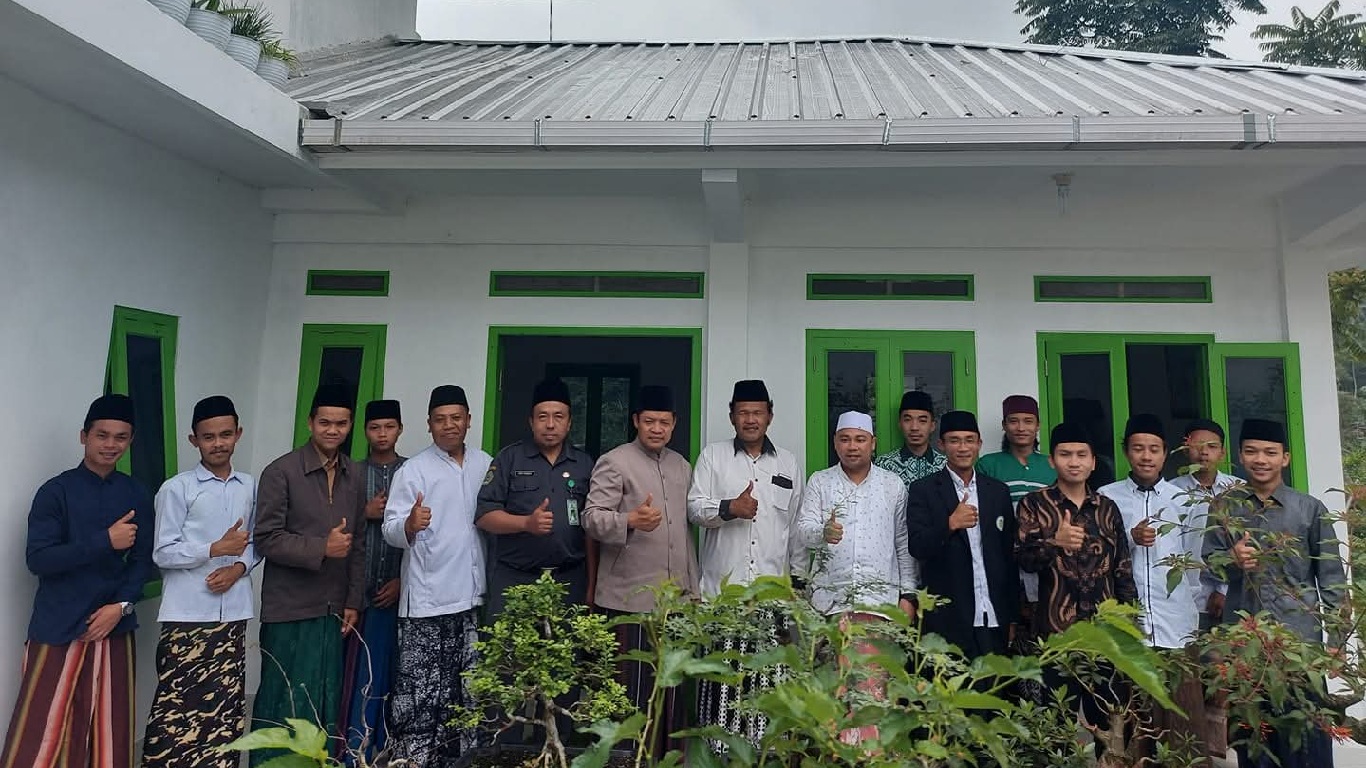 Para Kiyai Pengasuh Pesantren Kecamatan Watumalang